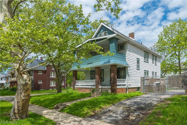9701 Parkview Avenue, Cleveland, OH 44104