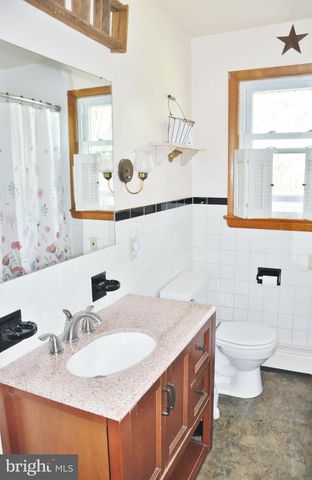 25 WEST ST, Glen Rock, PA 17327