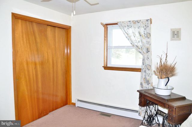 25 WEST ST, Glen Rock, PA 17327