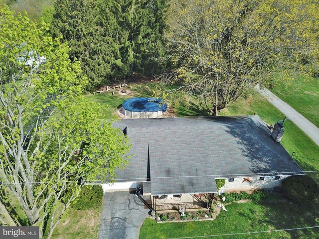 25 WEST ST, Glen Rock, PA 17327
