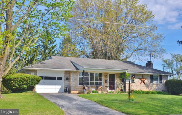 25 WEST ST, Glen Rock, PA 17327
