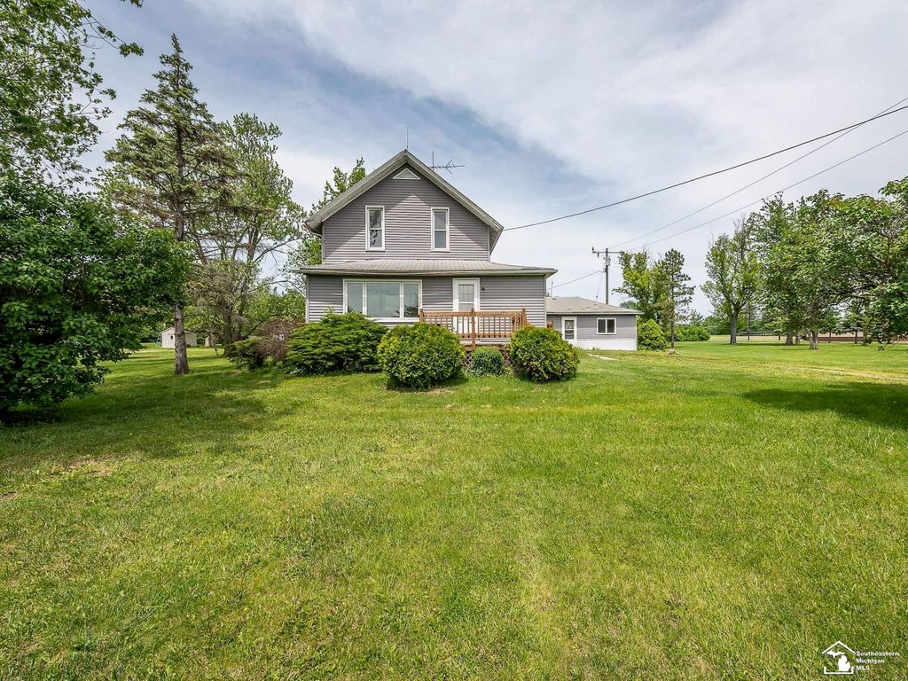 3754 Stewart Road, Monroe, MI 48162