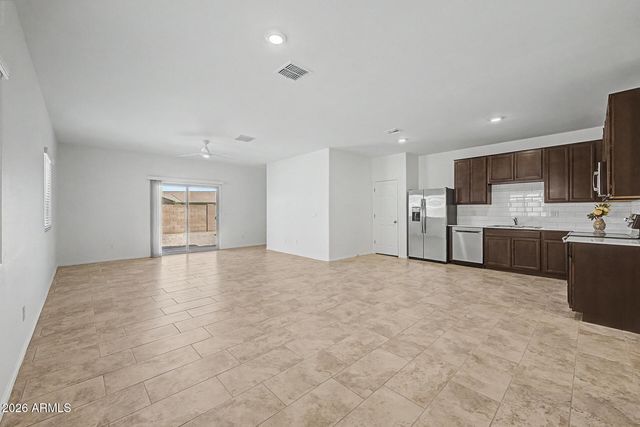 18109 N MADISON Road, Maricopa, AZ 85139