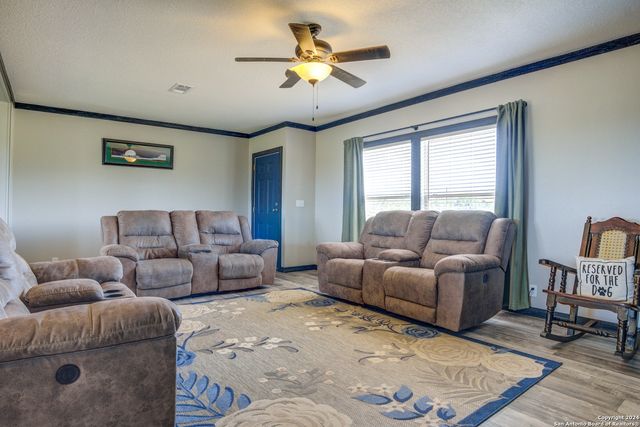 2312 SH 173, Jourdanton, TX 78026