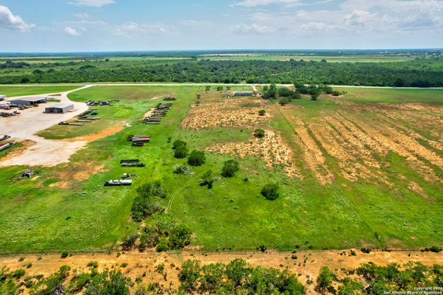 2312 SH 173, Jourdanton, TX 78026