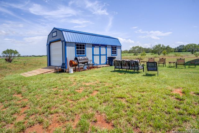 2312 SH 173, Jourdanton, TX 78026