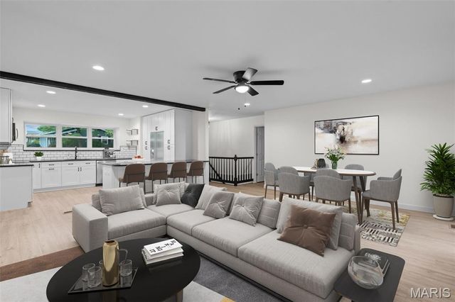 3033 Yale Boulevard, St Charles, MO 63301