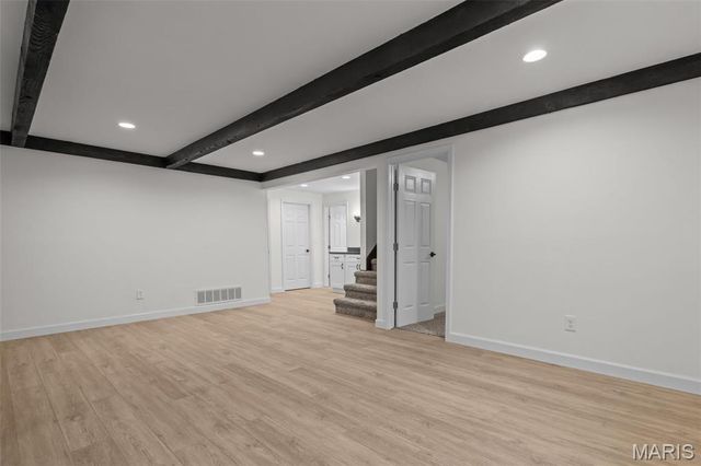 3033 Yale Boulevard, St Charles, MO 63301