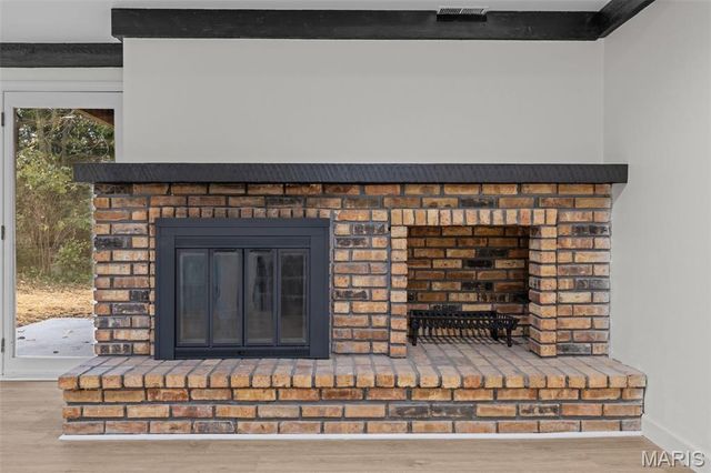 3033 Yale Boulevard, St Charles, MO 63301