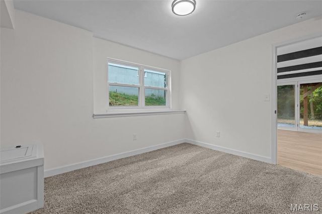 3033 Yale Boulevard, St Charles, MO 63301