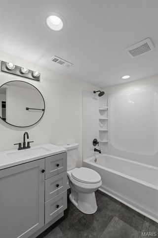 3033 Yale Boulevard, St Charles, MO 63301