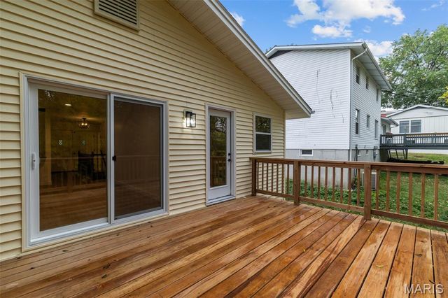 3033 Yale Boulevard, St Charles, MO 63301