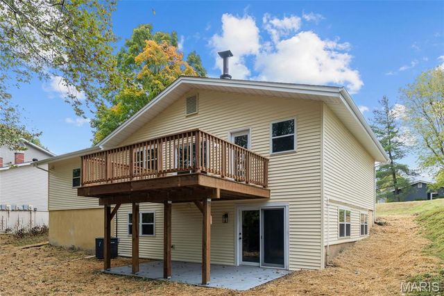 3033 Yale Boulevard, St Charles, MO 63301