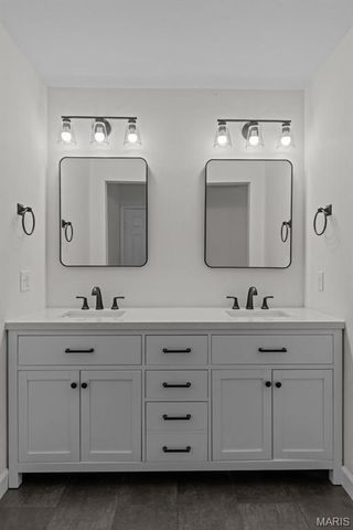 3033 Yale Boulevard, St Charles, MO 63301