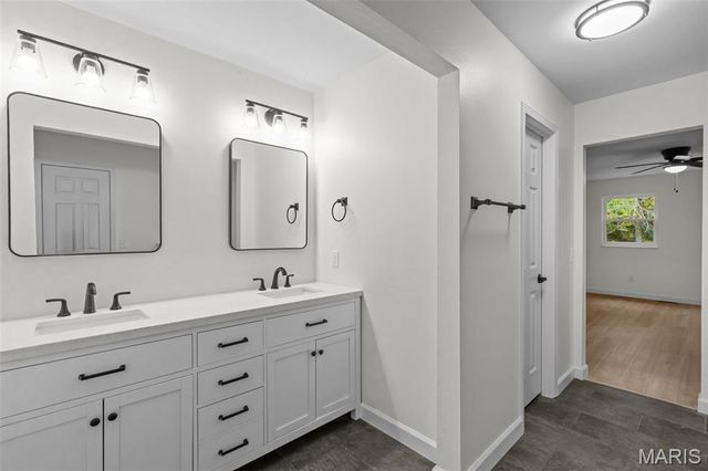 3033 Yale Boulevard, St Charles, MO 63301