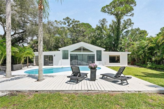 10030 59TH AVENUE N, St Petersburg, FL 33708