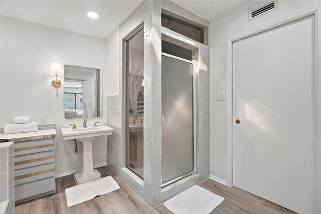 10030 59TH AVENUE N, St Petersburg, FL 33708