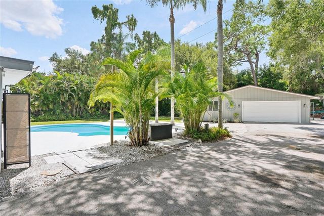 10030 59TH AVENUE N, St Petersburg, FL 33708