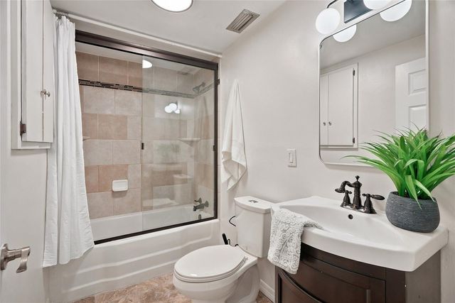 10030 59TH AVENUE N, St Petersburg, FL 33708