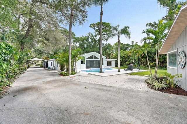 10030 59TH AVENUE N, St Petersburg, FL 33708