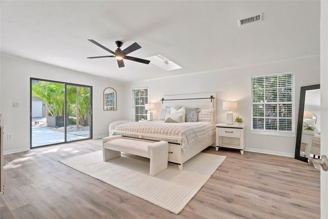 10030 59TH AVENUE N, St Petersburg, FL 33708