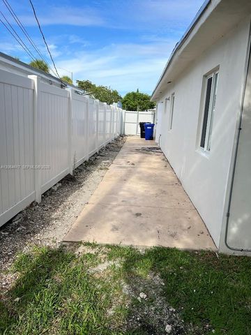 16982 NE 21st Avenue 16982, North Miami Beach, FL 33162