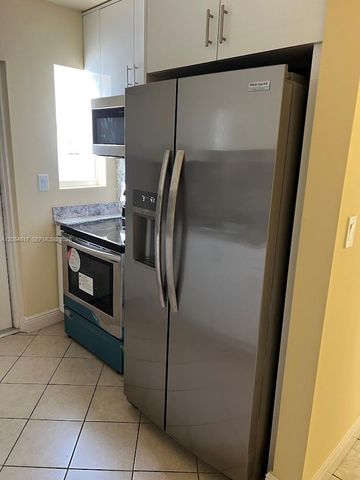 16982 NE 21st Avenue 16982, North Miami Beach, FL 33162