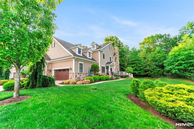 32 Cherrywood Court 7004, River Vale, NJ 07675