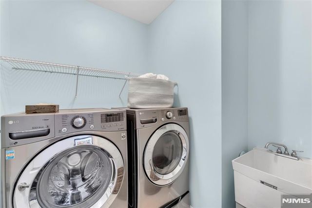 32 Cherrywood Court 7004, River Vale, NJ 07675