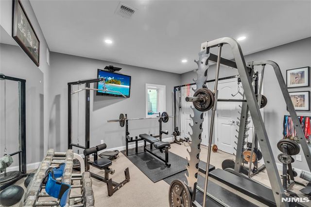 32 Cherrywood Court 7004, River Vale, NJ 07675