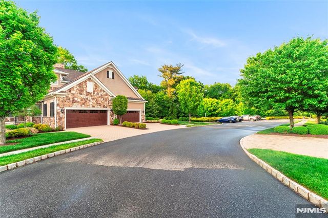 32 Cherrywood Court 7004, River Vale, NJ 07675