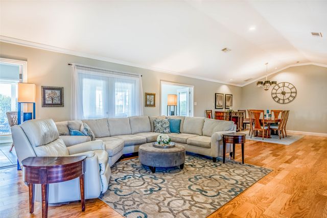 514 Hanna Drive, Denison, TX 75020