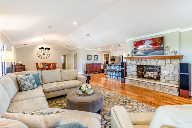 514 Hanna Drive, Denison, TX 75020