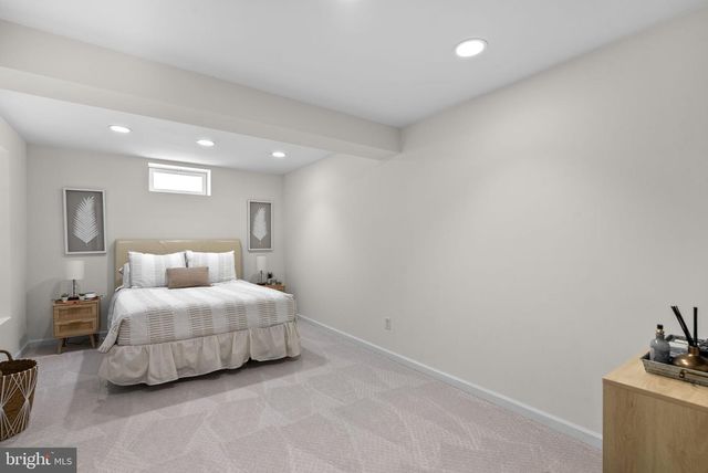 1339 MAIN ST, Gaithersburg, MD 20878