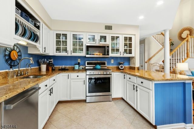 774 FEATHERBED LANE, Clark Twp., NJ 07066