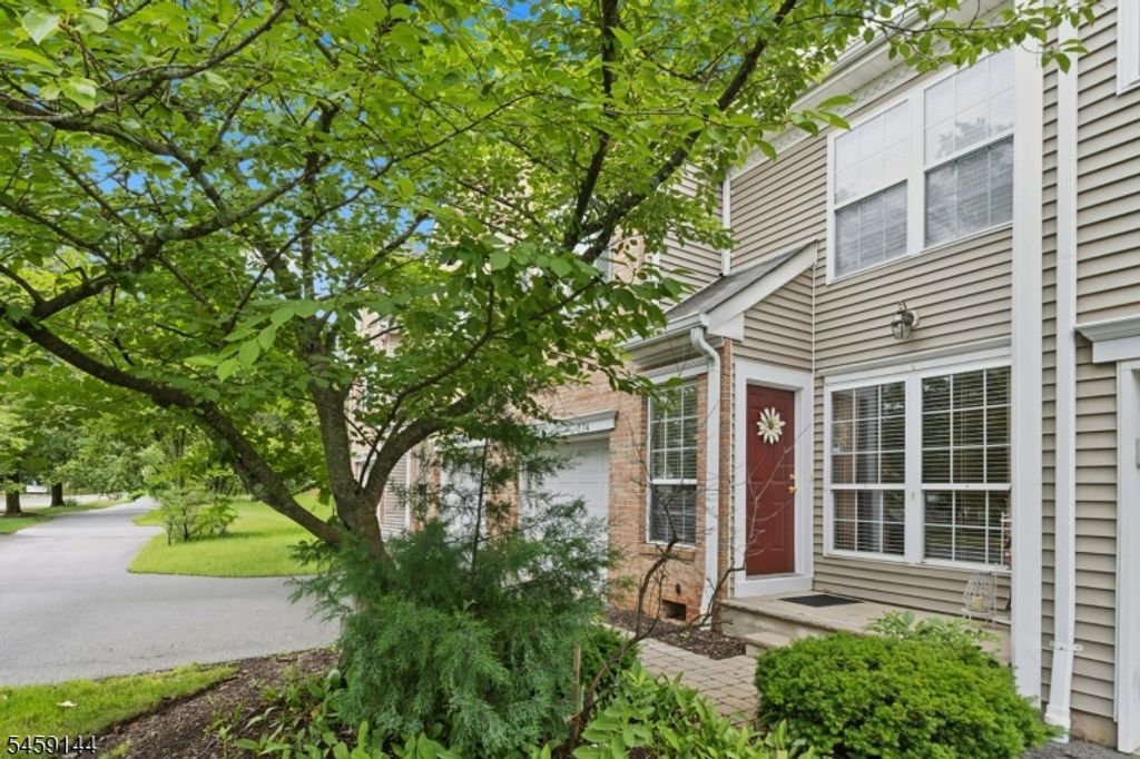 774 FEATHERBED LANE, Clark Twp., NJ 07066 — photo 3