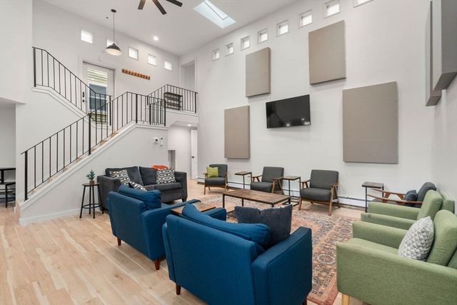 26 Tower St, Boston, MA 02130