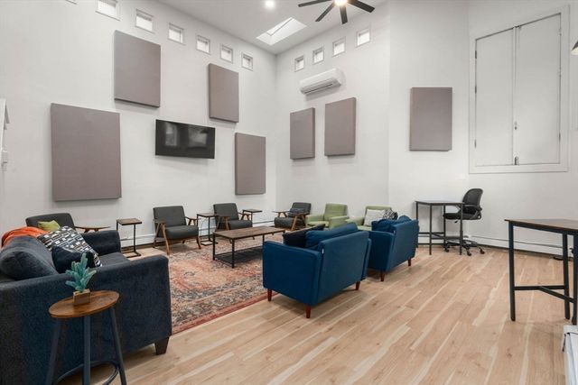 26 Tower St, Boston, MA 02130