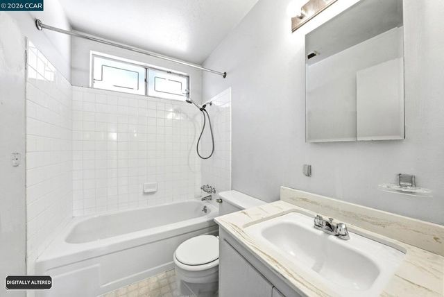 2261 Del Monte Dr, San Pablo, CA 94806