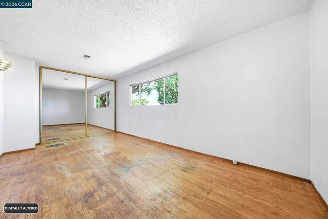 2261 Del Monte Dr, San Pablo, CA 94806