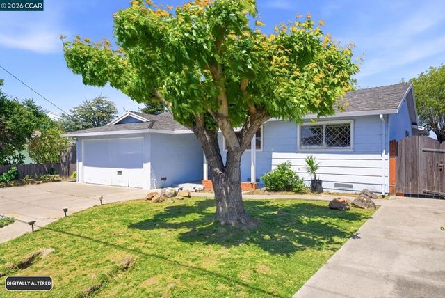 2261 Del Monte Dr, San Pablo, CA 94806