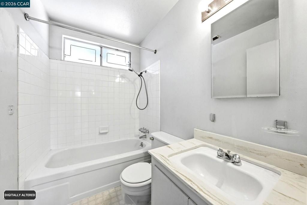 Image 28 of property listing at 2261 Del Monte Dr, San Pablo, CA 94806