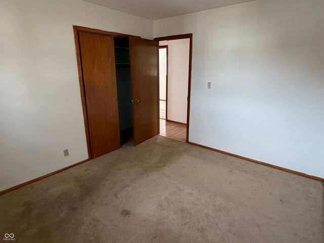 208 N 5th Avenue, Beech Grove, IN 46107