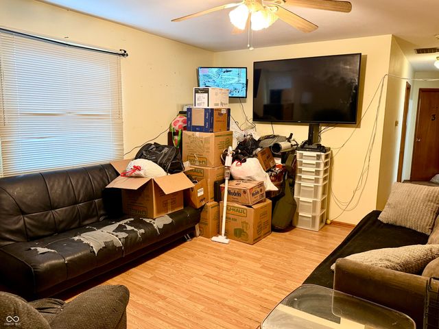 208 N 5th Avenue, Beech Grove, IN 46107