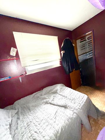 208 N 5th Avenue, Beech Grove, IN 46107