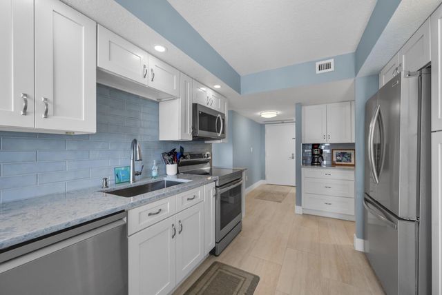 4200 N Ocean Drive 1-1603, Singer Island, FL 33404