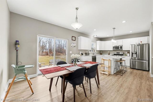 49053 Jefferson Avenue, Chesterfield, MI 48047