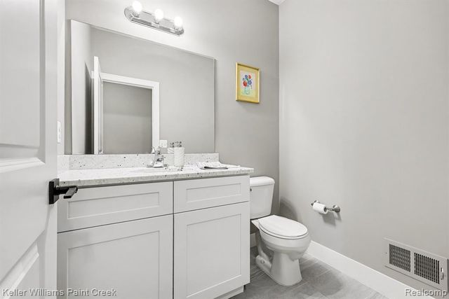 49053 Jefferson Avenue, Chesterfield, MI 48047