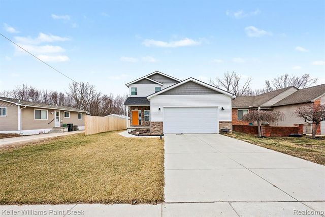 49053 Jefferson Avenue, Chesterfield, MI 48047