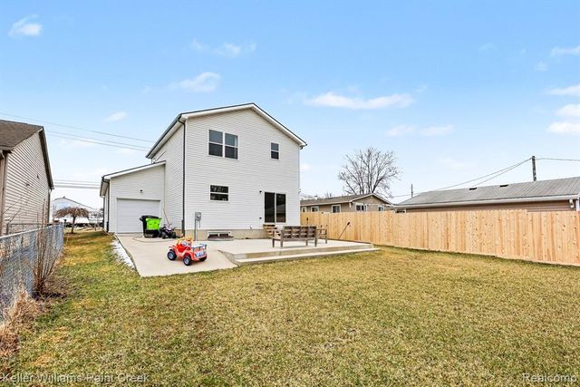 49053 Jefferson Avenue, Chesterfield, MI 48047